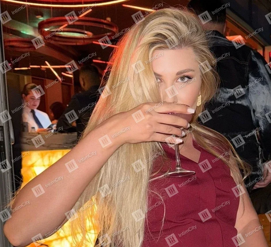 Галерея: проститутка Абелла, фото 3, 28 лет, Москва, Соколиная Гора, блондинка, 180 см