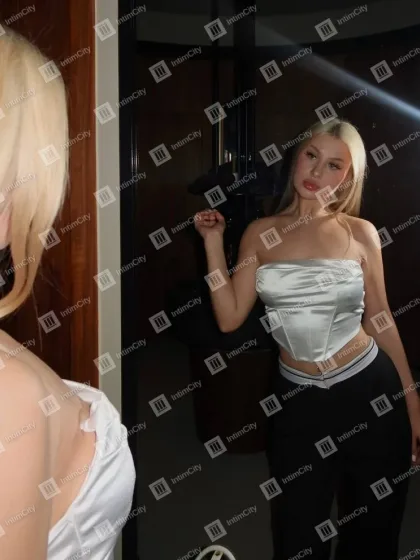 Галерея: проститутка Камалия, фото 1, 20 лет, Москва, Нагатино-Садовники, шатенка, 174 см