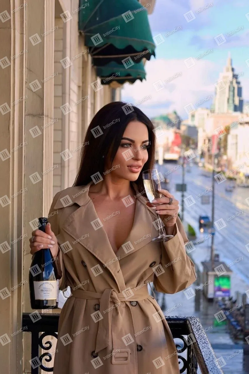 Снимок 2: проститутка Амалия: 28 лет, Москва, Алексеевский, черные волосы, 172 см