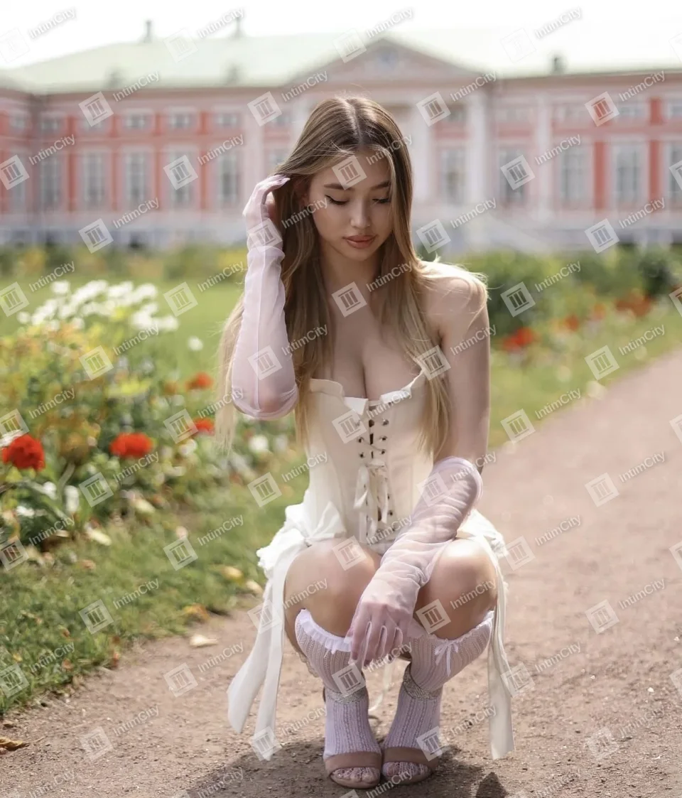Галерея: проститутка Дарина, фото 4, 21 год, Москва, Тверской, стройная, блондинка, 171 см