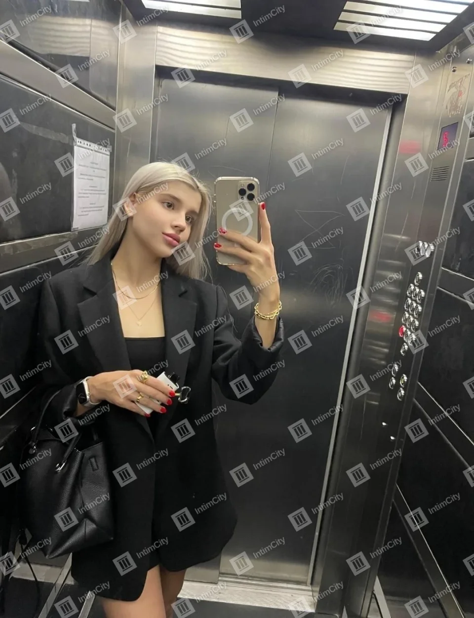 Галерея: проститутка Лика, фото 6, 25 лет, Москва, Отрадное, стройная, блондинка, 176 см