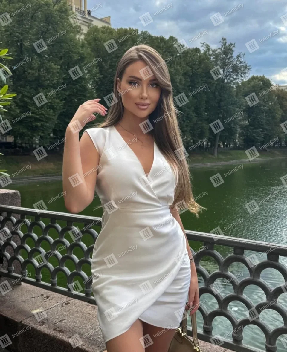 Проститутка Снежана на фото анкеты: 21 год, Москва, Люблино, стройная, шатенка, 168 см, снимок 5