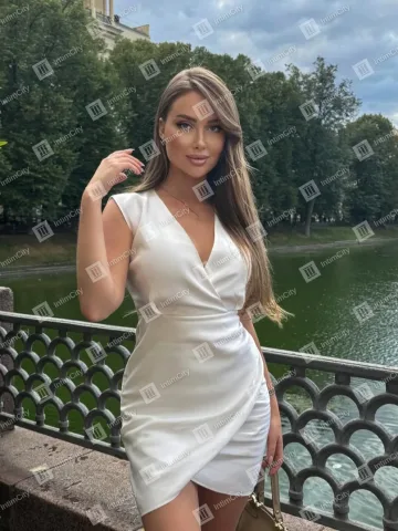 Проститутка Снежана на фото анкеты: 21 год, Москва, Люблино, стройная, шатенка, 168 см, снимок 5